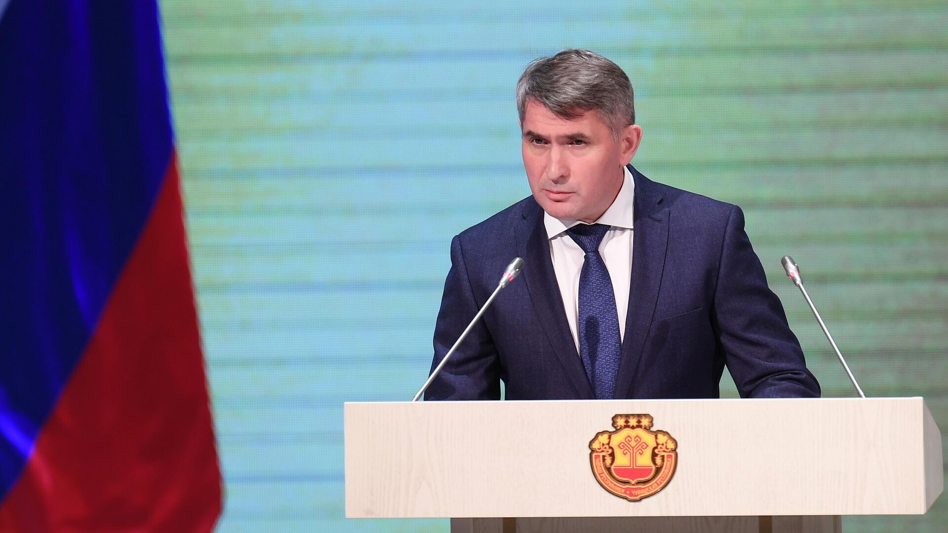 Глава Чувашской Республики, председатель кабинета министров Чувашии Олег Николаев во время оглашение послания Государственному совету Чувашской Республики - РИА Новости, 1920, 07.11.2022