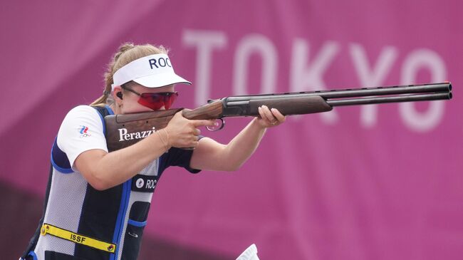 Российская спортсменка, член сборной России (команда ОКР) Наталья Виноградова в финальных соревнованиях по стрельбе среди женщин в дисциплине Скит на XXXII Олимпийских играх в Токио.