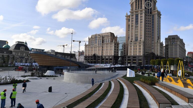 Новая часть парка, открытая на Павелецкой пощади в Москве Новая часть парка, открытая на Павелецкой пощади в Москве