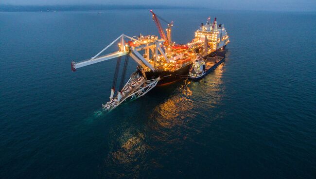 Судно-трубоукладчик Audacia во время строительства морского газопровода Турецкий поток