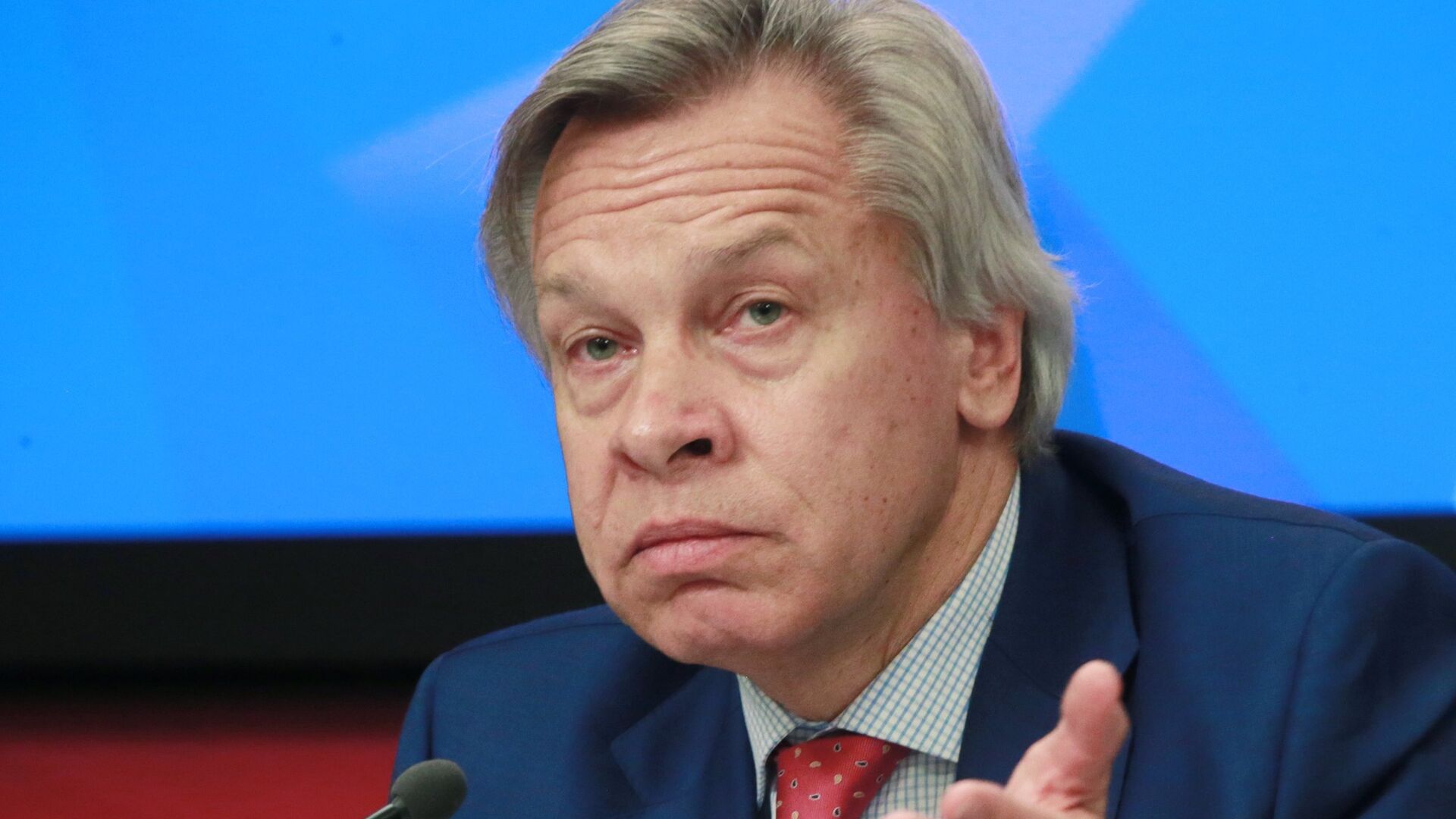 Член Совета Федерации Федерального Собрания РФ Алексей Пушков во время круглого стола в Международном мультимедийном пресс-центре МИА Россия сегодня в связи с арестом правозащитника А. Гапоненко латвийскими властями. 24 апреля 2018 Член Совета Федерации Федерального Собрания РФ Алексей Пушков во время круглого стола в Международном мультимедийном пресс-центре МИА Россия сегодня в связи с арестом правозащитника А. Гапоненко латвийскими властями. 24 апреля 2018 - РИА Новости, 1920, 28.05.2021