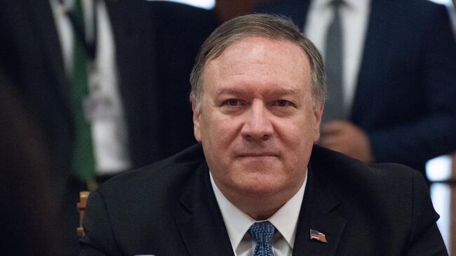 Госсекретарь США Майк Помпео во время встречи в Сочи с министром иностранных дел РФ Сергеем Лавровым